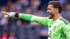 Gordon to be oldest player at World Cup but Gunn handed No 1