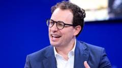 AI giant Anthropic plans to sell shares in US as valuation nears $1tn