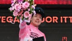 Van der Breggen wins time trial to take Giro lead