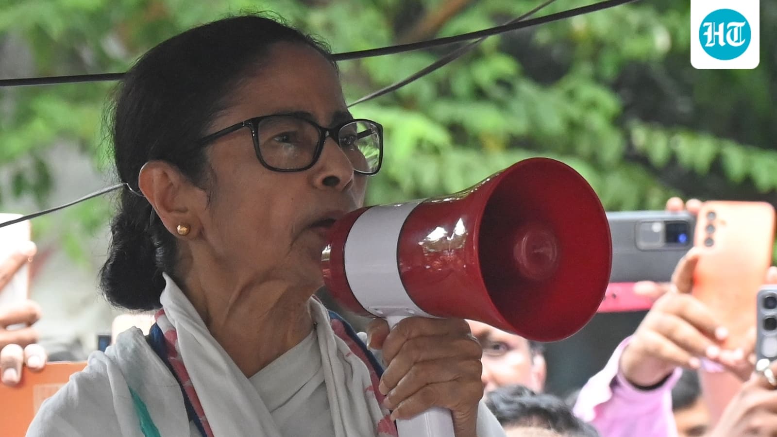 Phone calls, prayers, and a Kalighat meeting: Mamata fights to keep TMC hers