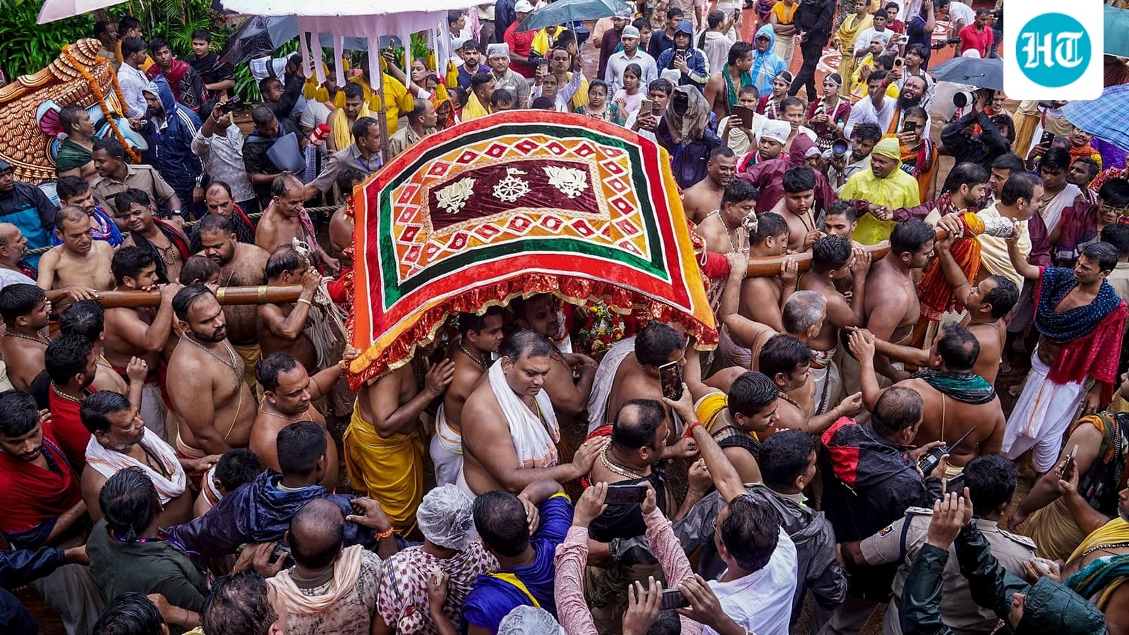 Stampede-like situation during Jagannath Rath Yatra in Puri leaves 2 dead, nearly 100 hospitalised